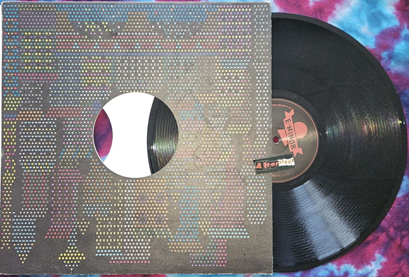 Akiko_Kiyama-Echo_Bus-The_Sunset-_EMINOR27_-VINYL-2010-AFTERHOUR