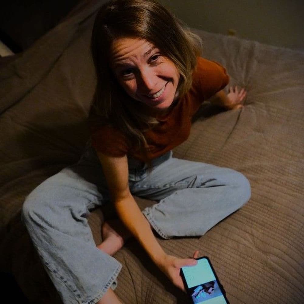 Leah_vs_Brick_-_Jeans-_4069493975598_-WEB-2026-ZzZz