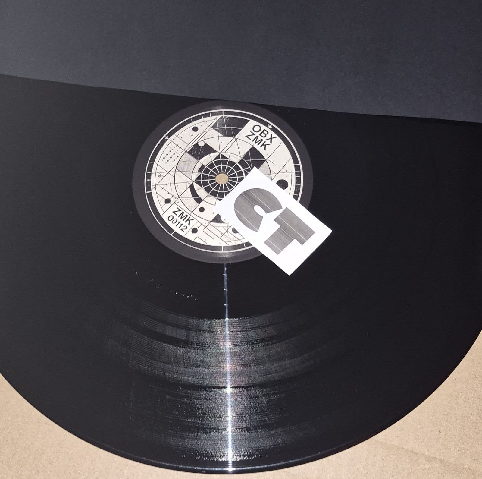 OBX_ZMK-Untitled-_ZMK00112_-VINYL-2025-CT