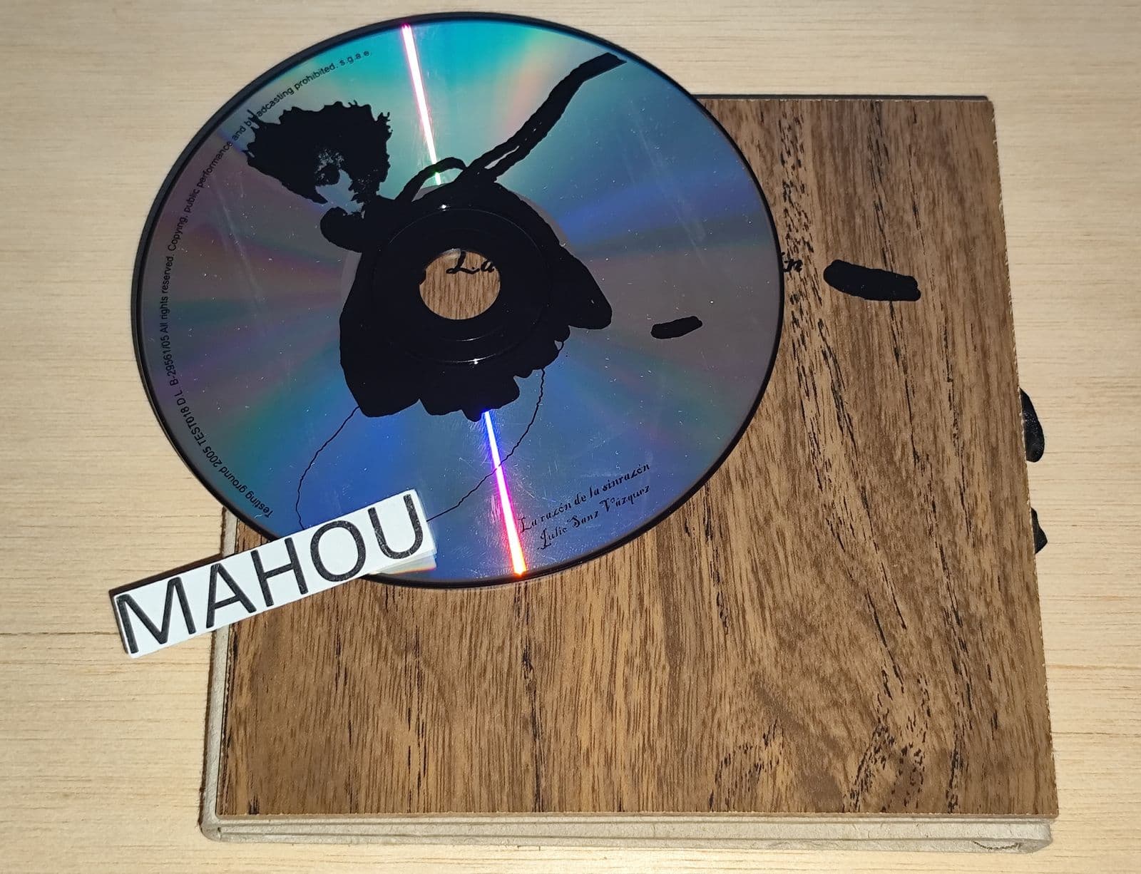 Julio_Sanz_Vazquez-La_Razon_De_La_Sinrazon-ES-CD-FLAC-2005-MAHOU